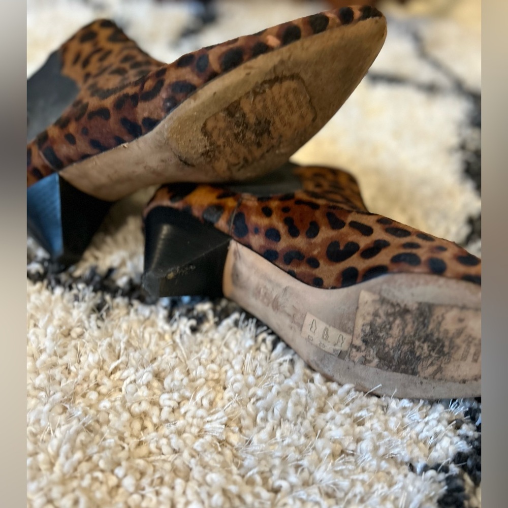 Joie Barleena Leopard Print Chelsea Calf Hair Leather Ankle Boots Booties - Picture 5 of 10